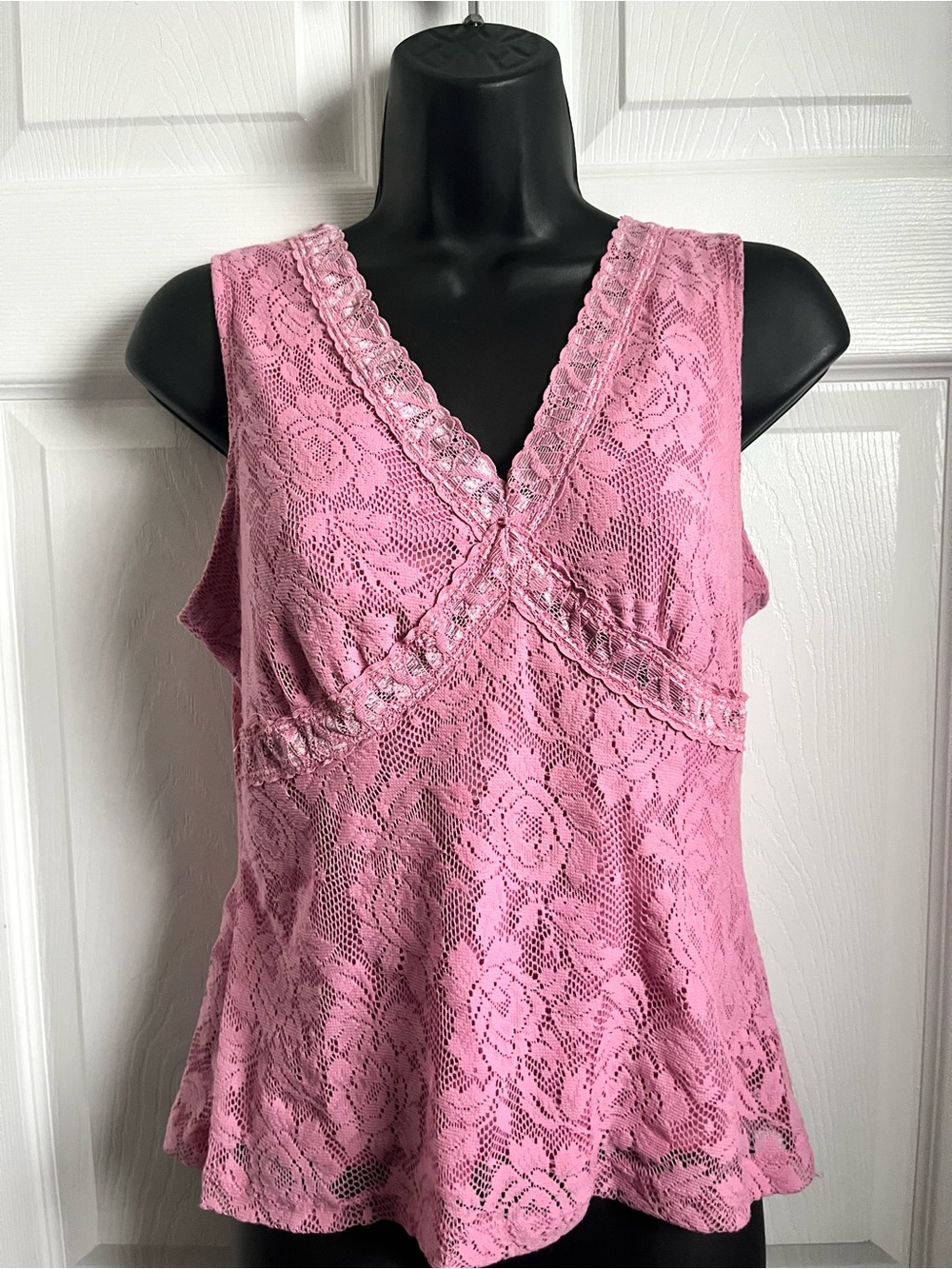 Y2K Digital Clothing Pink Lace Camisole Tank Top Medium Vintage 2000’ Sleeveless